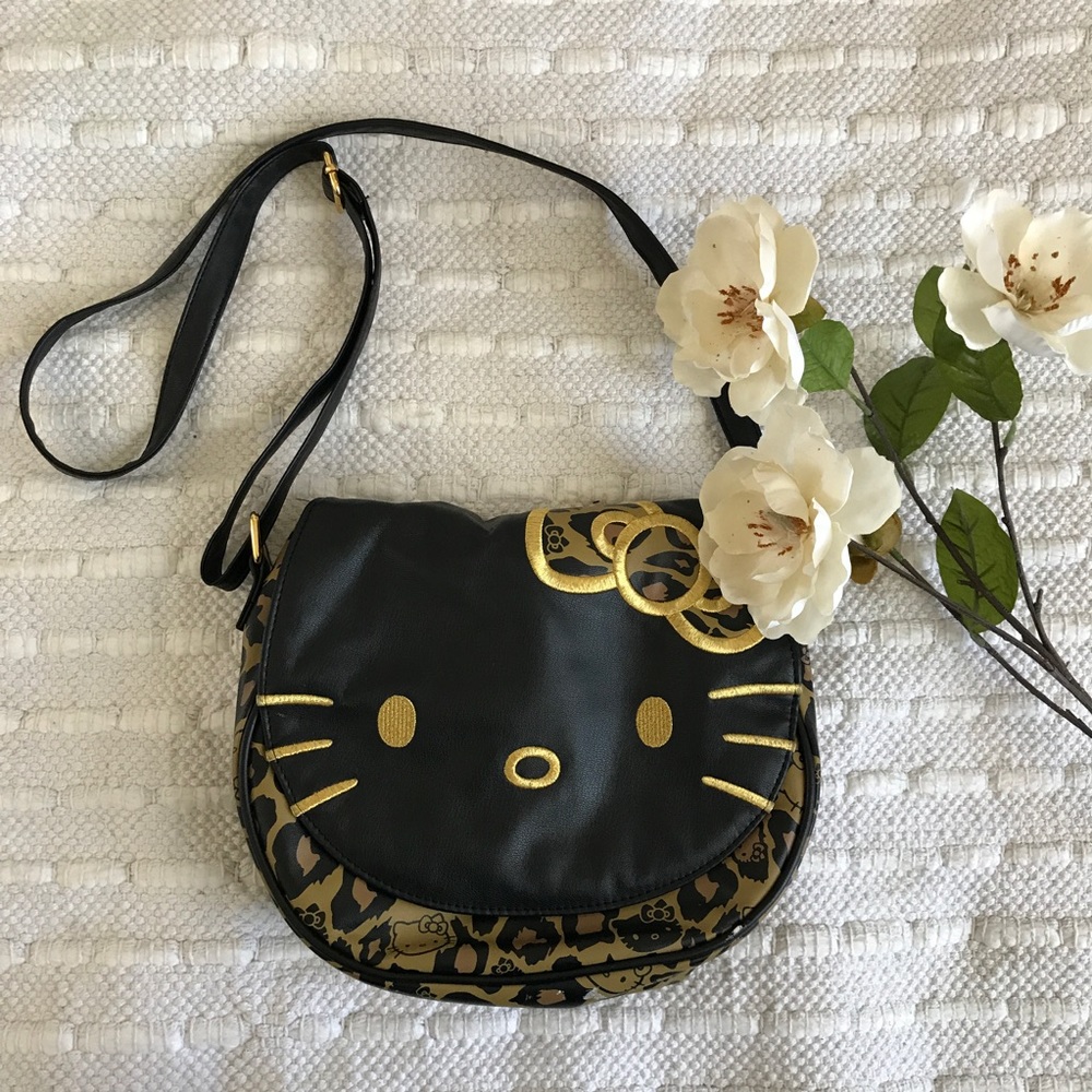 Hello Kitty crossbody bag